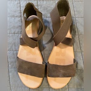 Sorrel Ella Sandal- Womens 11-olive suede